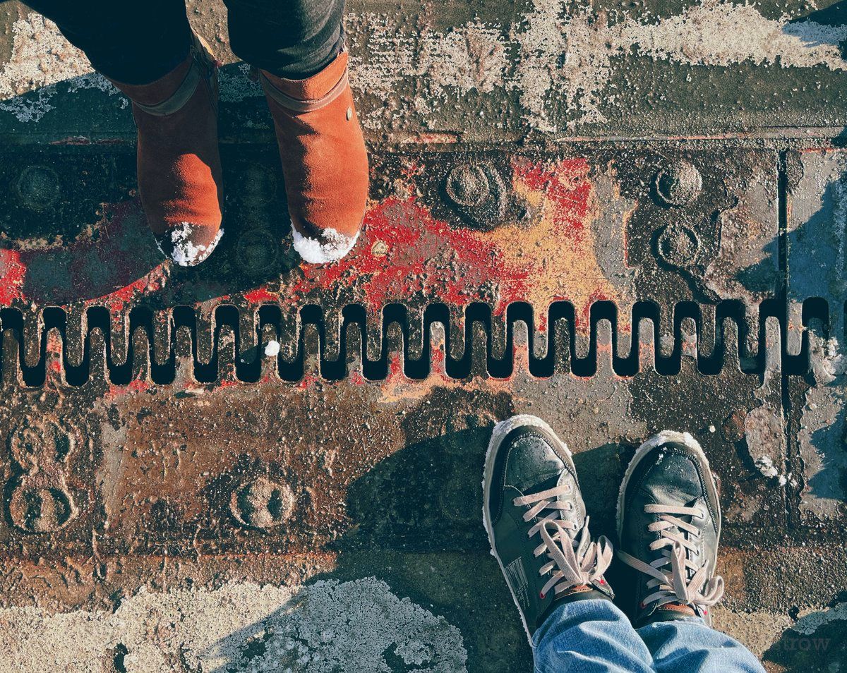 oh my god twitter doesn’t include alt text from images in their API