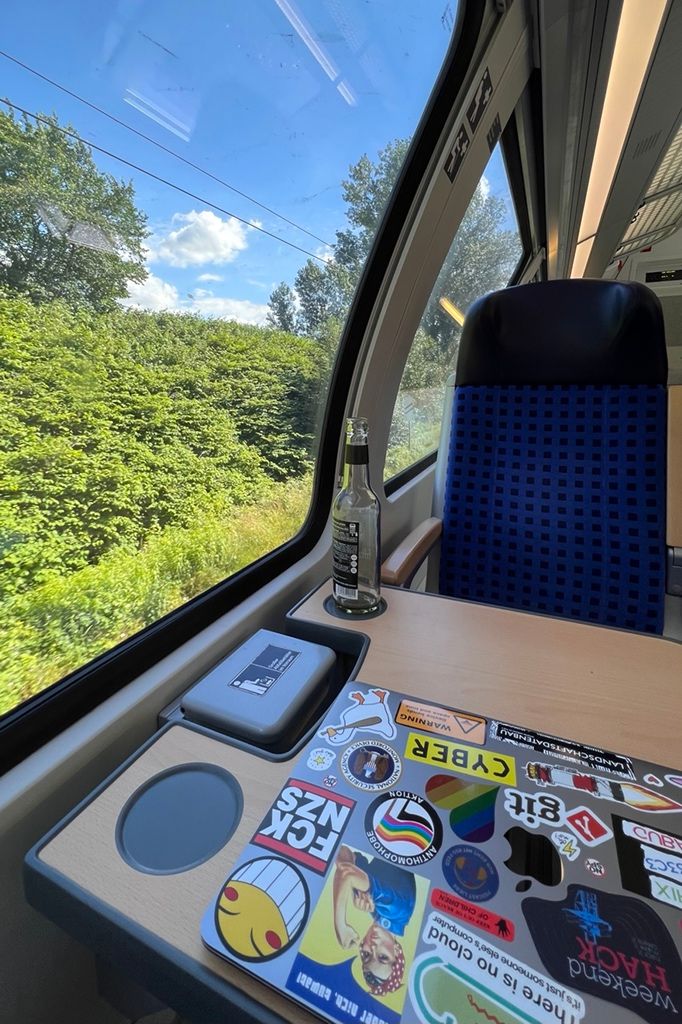 oh my god twitter doesn’t include alt text from images in their API