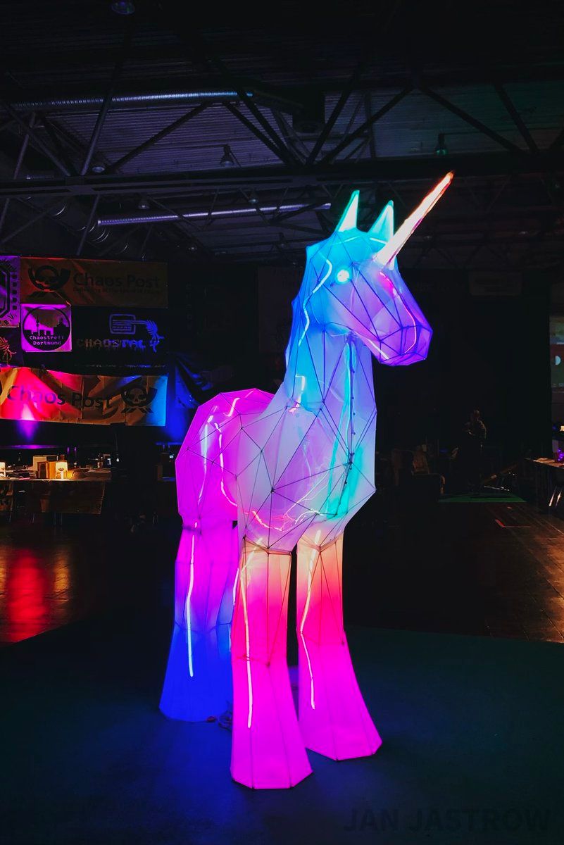 oh my god twitter doesn’t include alt text from images in their API